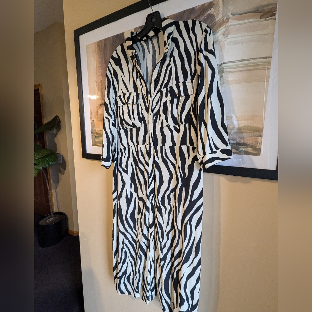 Midi dress - Picture 2 of 16